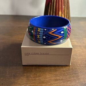 🆕 AVON VINTAGE COLOR COLLAGE BRACELET LARGE
